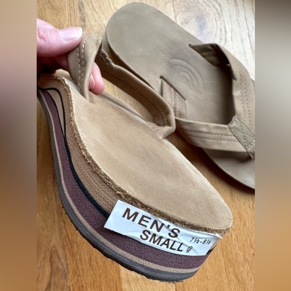 Rainbow sandals mens small - 7.5/8.5 - tan